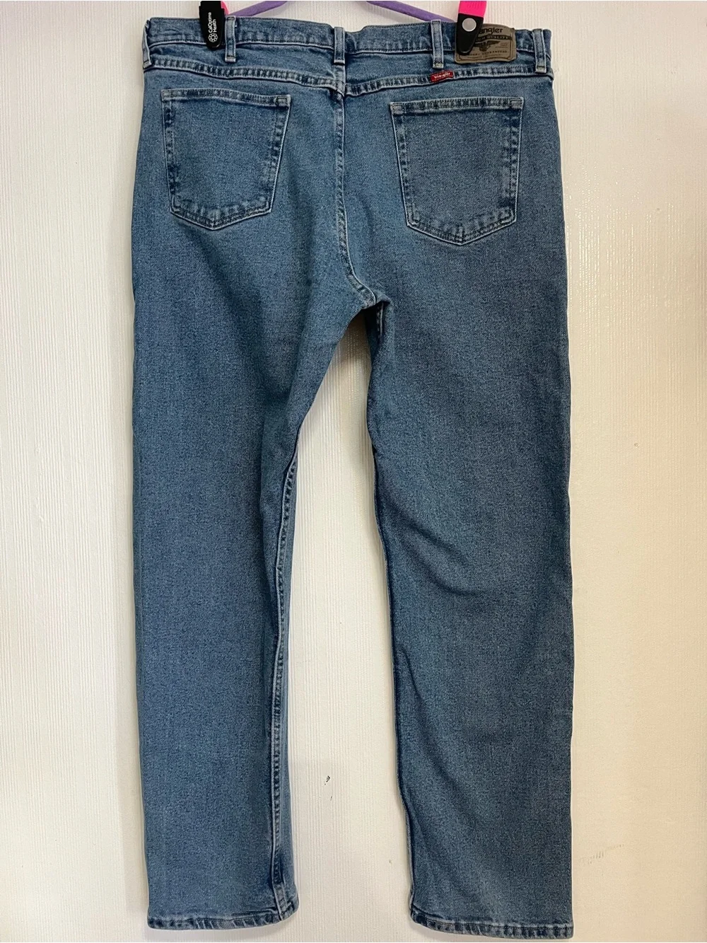 Wrangler Men's Medium Blue Slim Straight Jeans 40x34